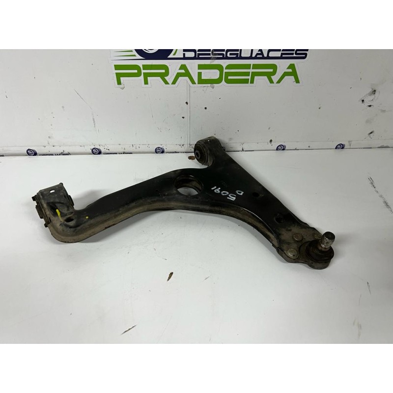 BRAZO SUSPENSION INFERIOR DELANTERO DERECHO 