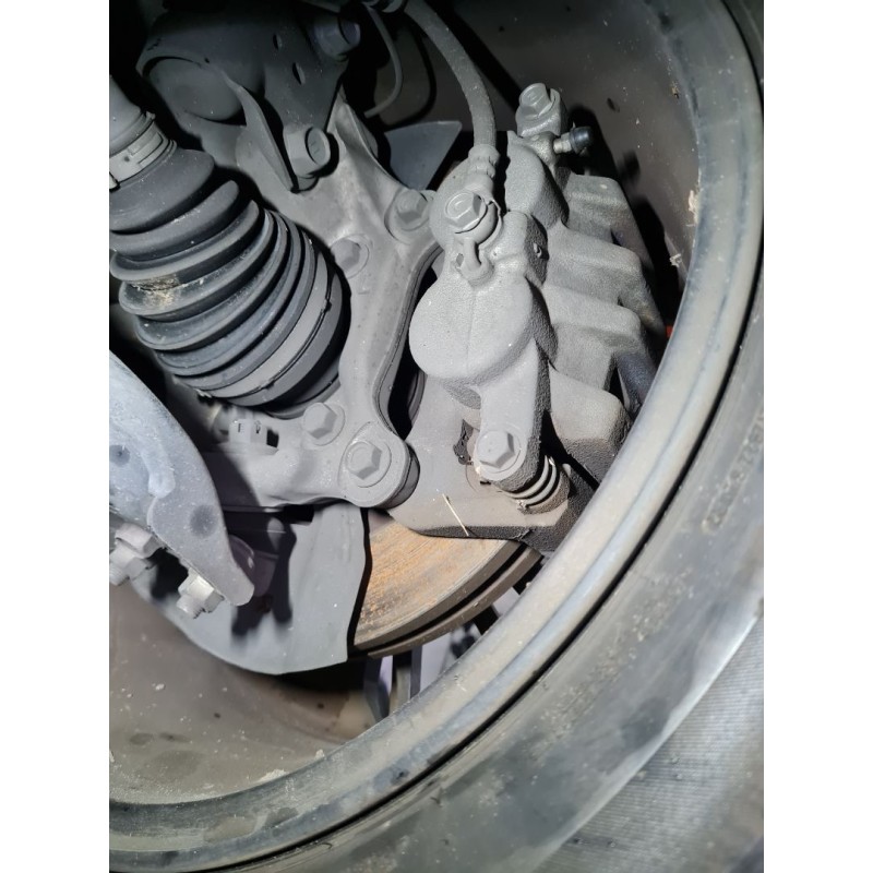 PINZA DE FRENO DELANTERA IZQUIERDA 4775048170 