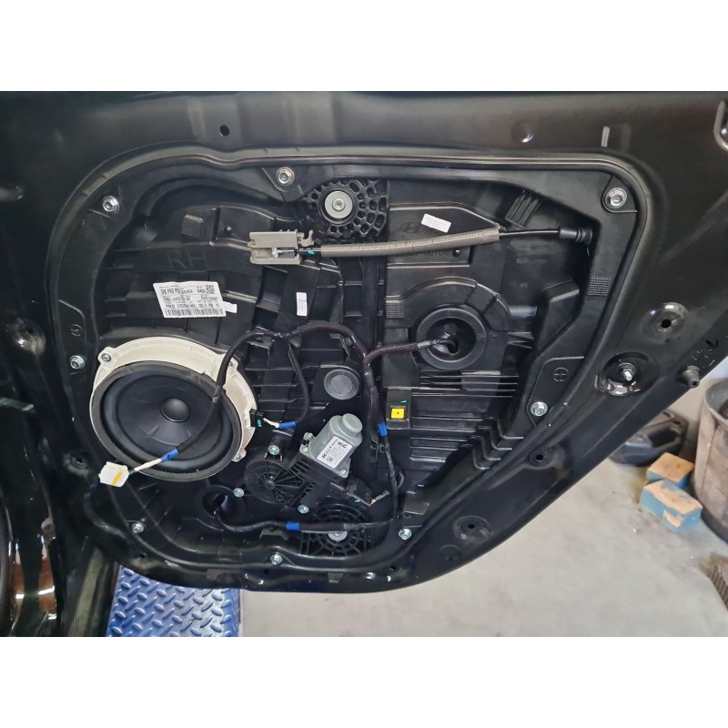 ELEVALUNAS TRASERO DERECHO 83480G4220 