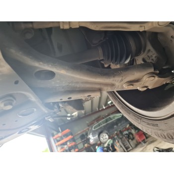BRAZO SUSPENSION INFERIOR DELANTERO DERECHO 