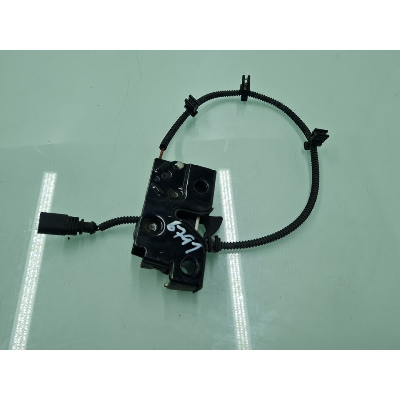 CERRADURA CAPO 6P0823509 