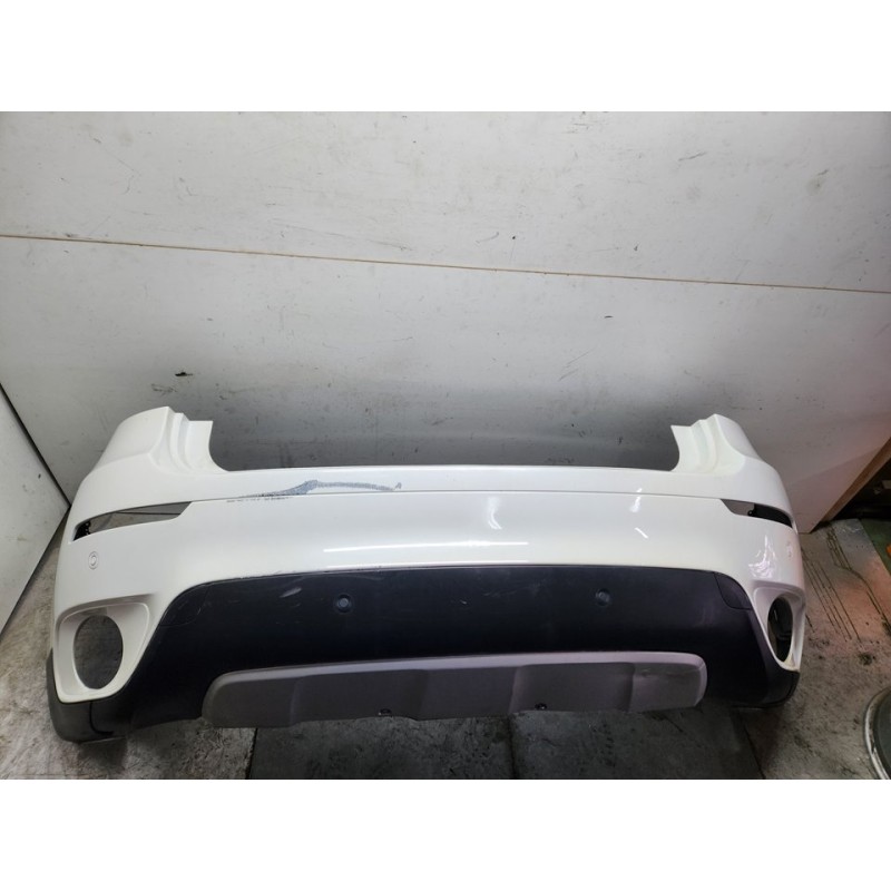 PARAGOLPES TRASERO 