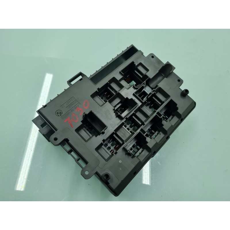 CAJA RELES / FUSIBLES 9119446 