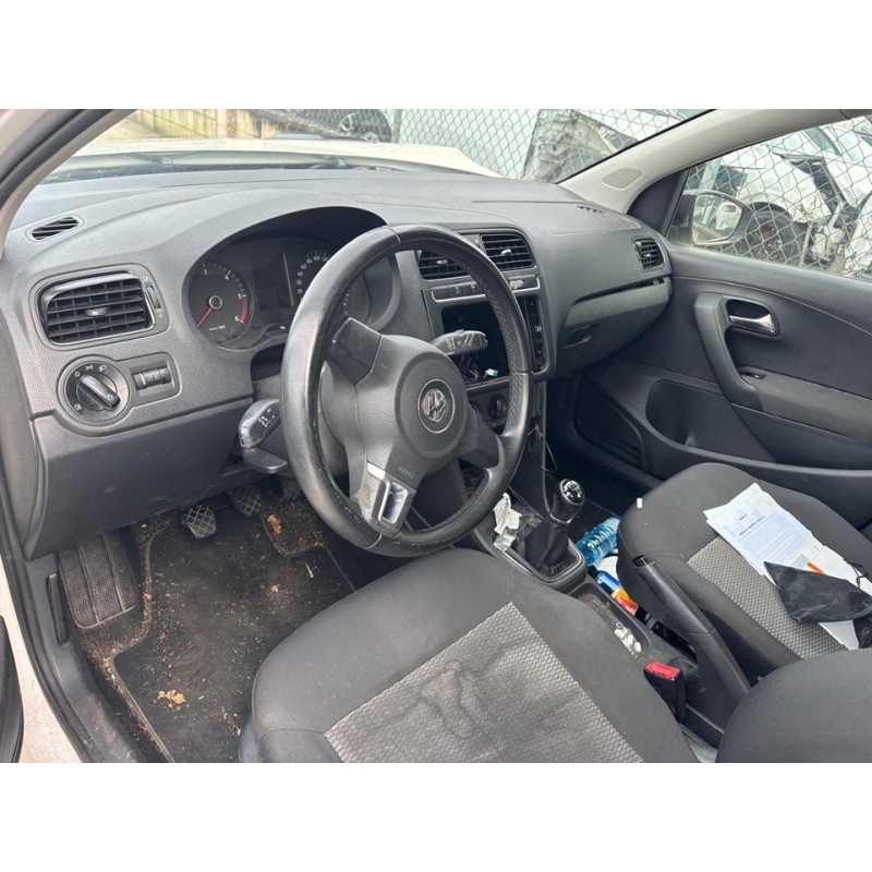 volkswagen polo (6r1) del año 2012