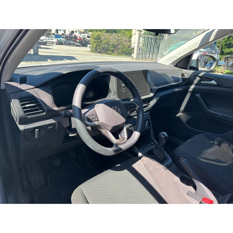 volkswagen t-cross (c11, d31) del año 2024