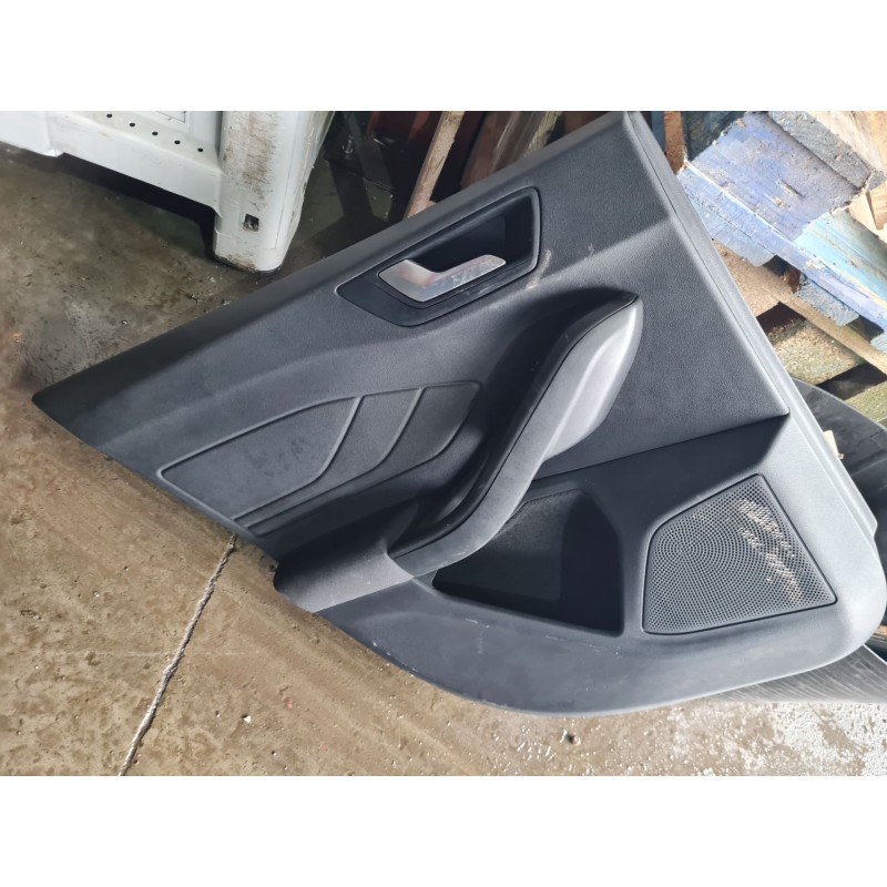 GUARNECIDO PUERTA TRASERA IZQUIERDA JX7BA27407 