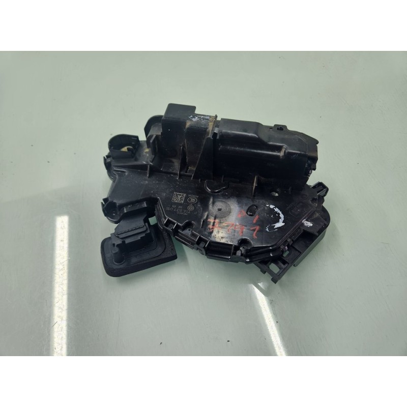 CERRADURA PUERTA DELANTERA IZQUIERDA 17A837015 