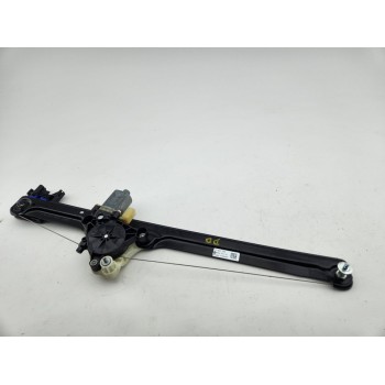 ELEVALUNAS DELANTERO DERECHO 7T0837398 