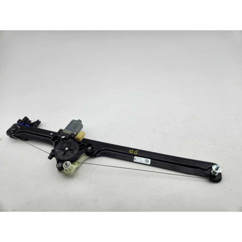 ELEVALUNAS DELANTERO DERECHO 7T0837398 