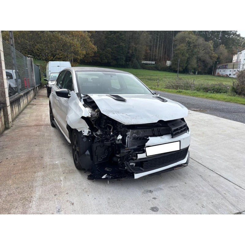 volkswagen polo (6r1) del año 2012