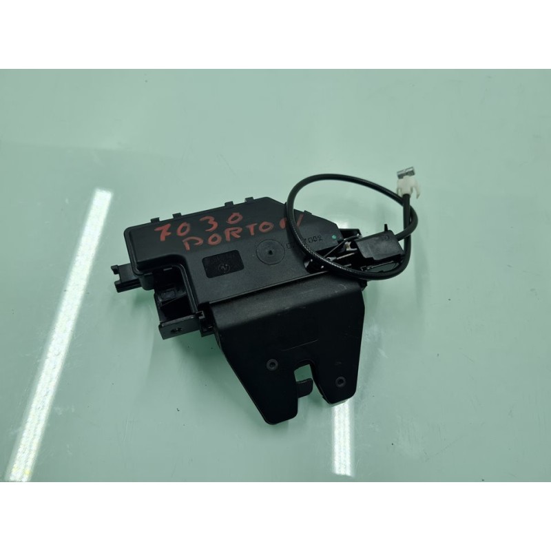 CERRADURA MALETERO / PORTON 7840617 