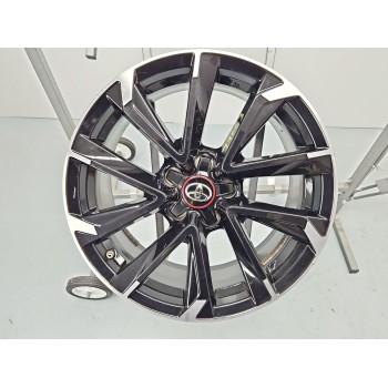 LLANTA 4261102V70 