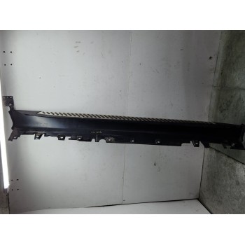 FALDON LATERAL IZQUIERDO 51177294379 