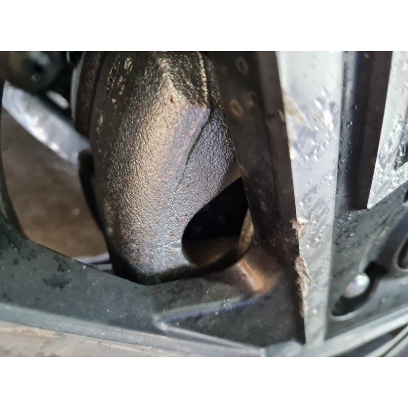 PINZA DE FRENO DELANTERA IZQUIERDA 