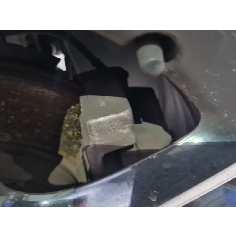 PINZA DE FRENO DELANTERA DERECHA 