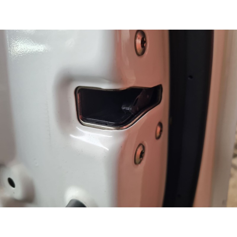 CERRADURA PUERTA DELANTERA DERECHA 81320G5010 