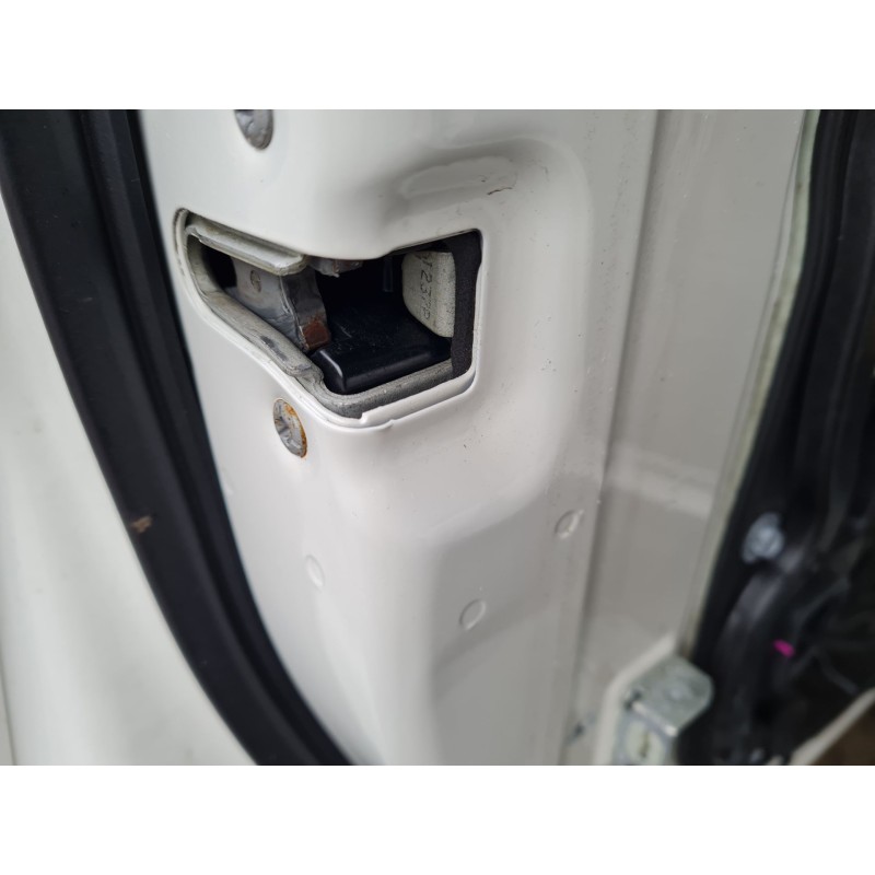 CERRADURA PUERTA DELANTERA IZQUIERDA 