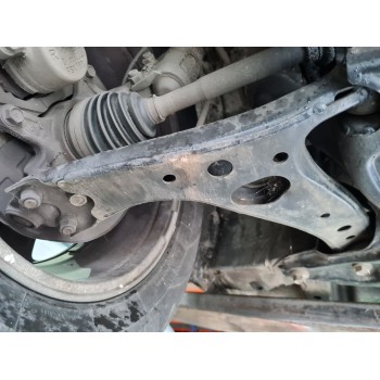 BRAZO SUSPENSION INFERIOR DELANTERO DERECHO 