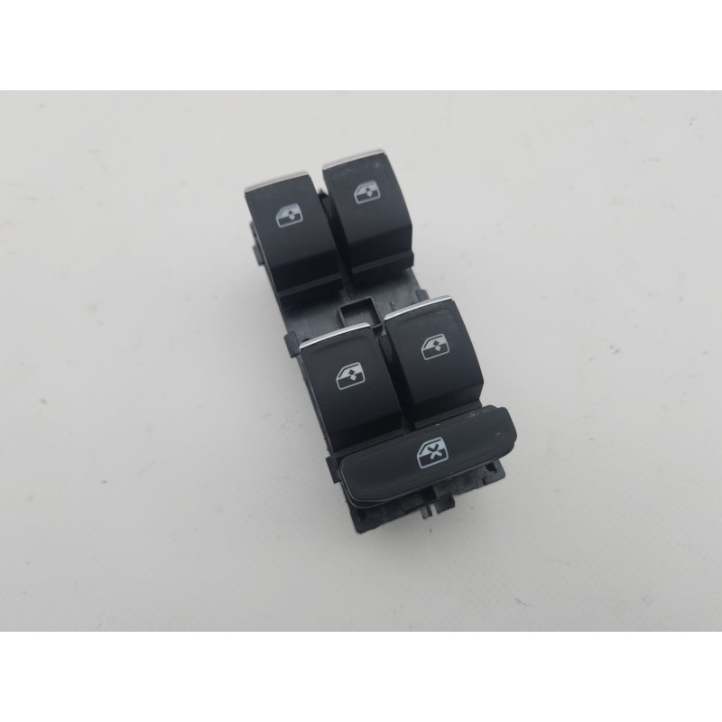 MANDO ELEVALUNAS DELANTERO IZQUIERDO 5G0959857E 