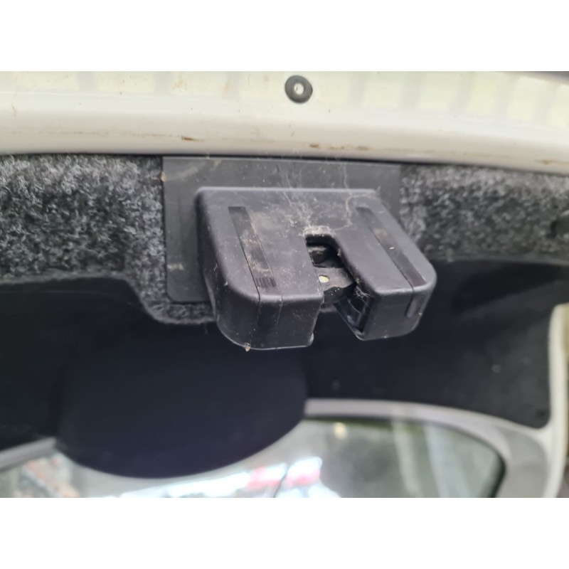 CERRADURA MALETERO / PORTON 5E0827505 