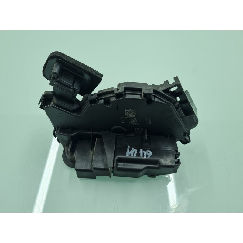CERRADURA PUERTA DELANTERA DERECHA 5TB837016C 