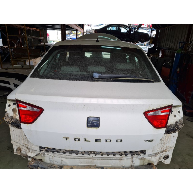 PORTON TRASERO 6JH827023A 