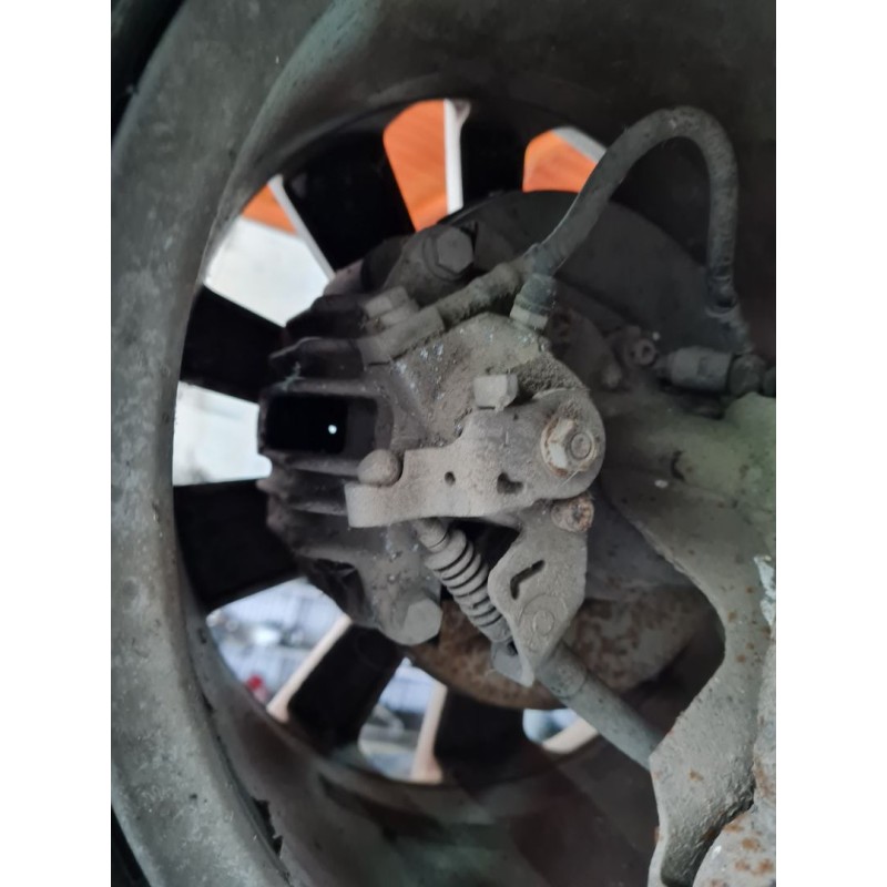 PINZA DE FRENO TRASERA IZQUIERDA 6R0615423 