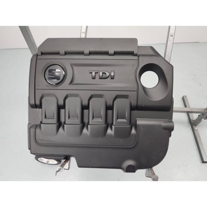 TAPA MOTOR 04L103925S 