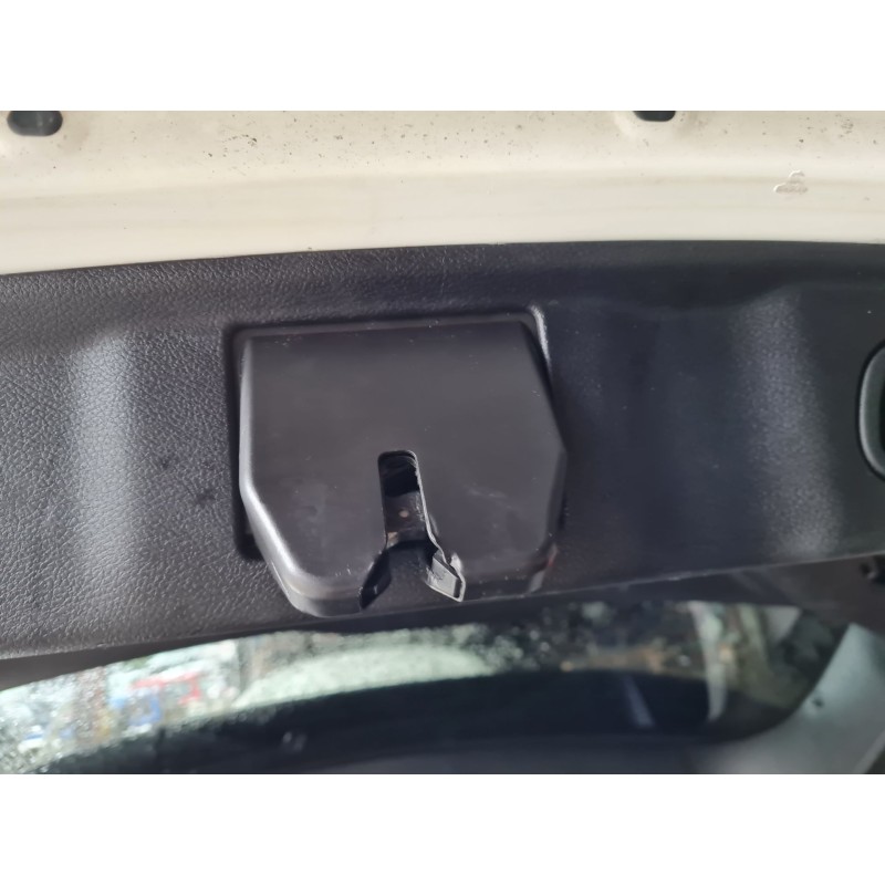 CERRADURA MALETERO / PORTON 