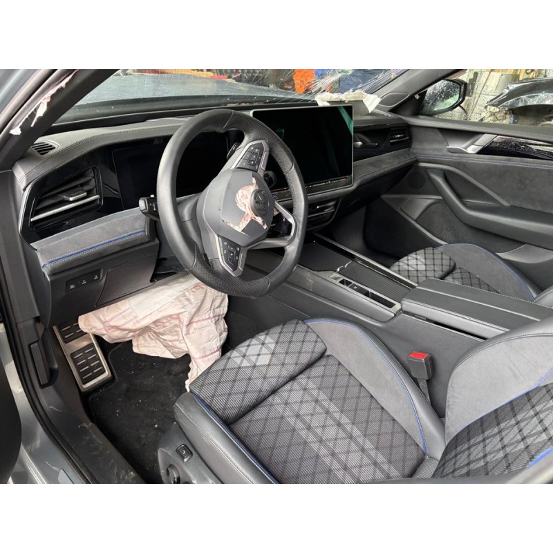 volkswagen passat variant (cj5) del año 2024