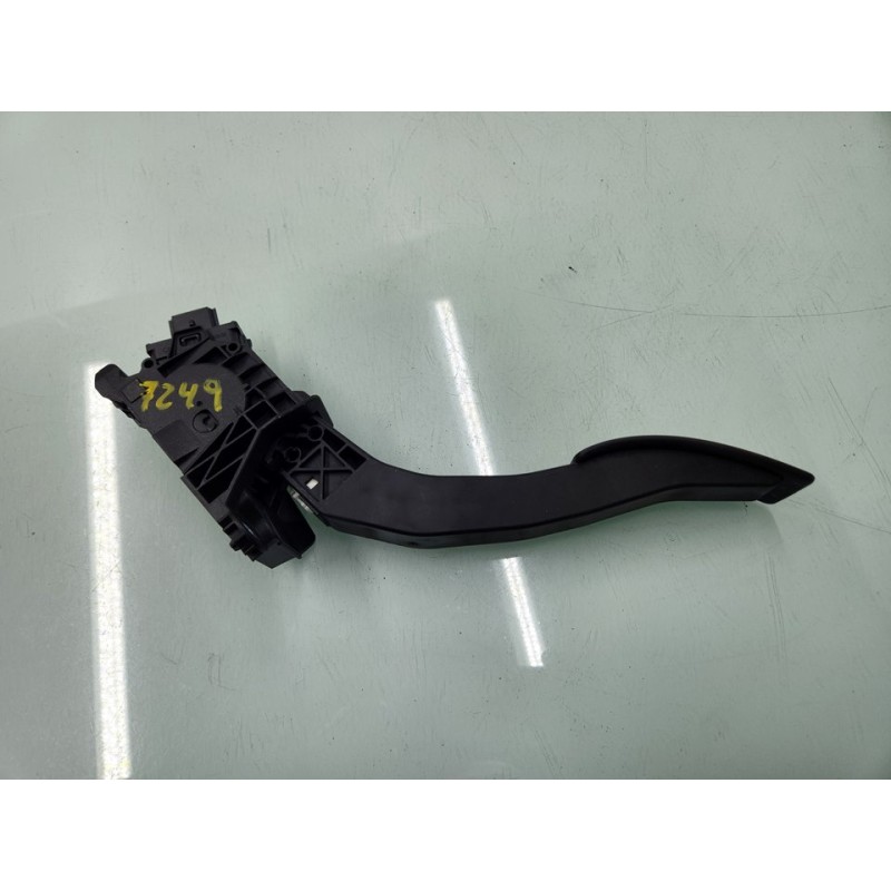 PEDAL ACELERADOR 32212363 