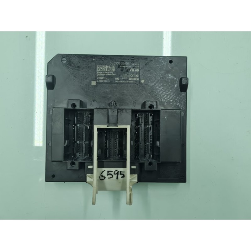 MODULO ELECTRONICO 5Q0937084DL 