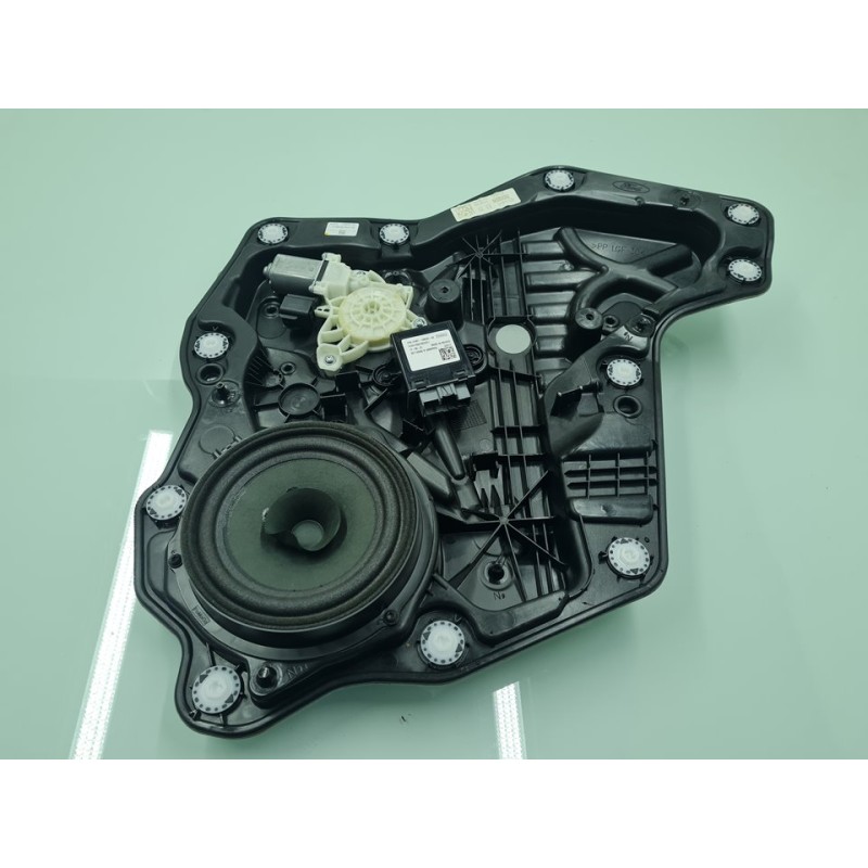 ELEVALUNAS TRASERO DERECHO H1BBA27000CB 