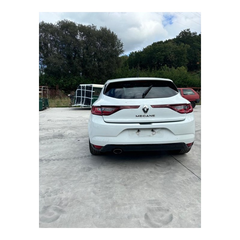 renault megane iv berlina 5p del año 2017