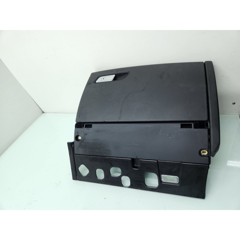 GUANTERA 4G8857035G 