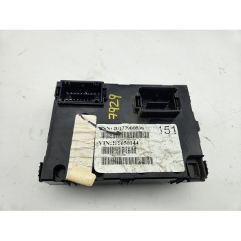 CAJA RELES / FUSIBLES 68262535AJ 
