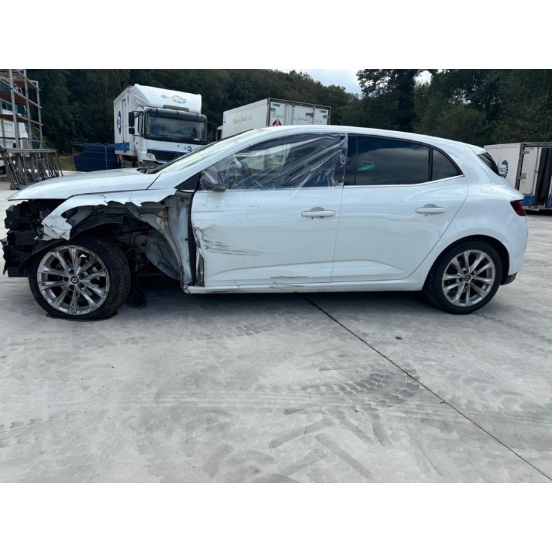 renault megane iv berlina 5p del año 2017