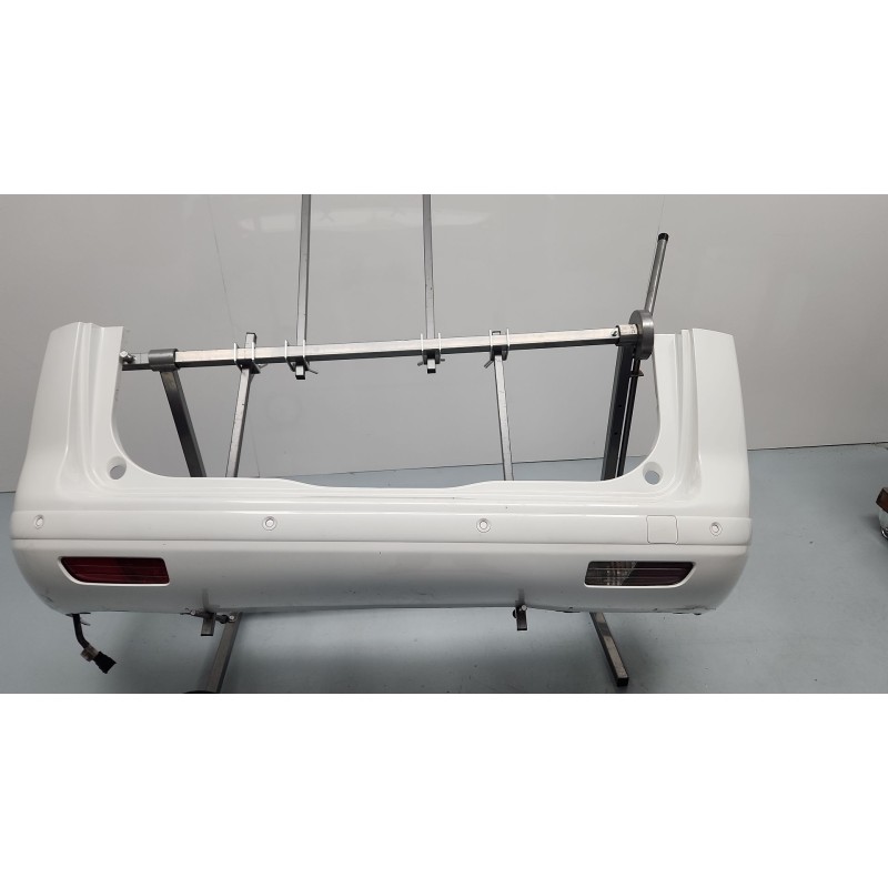 PARAGOLPES TRASERO 7410KR 