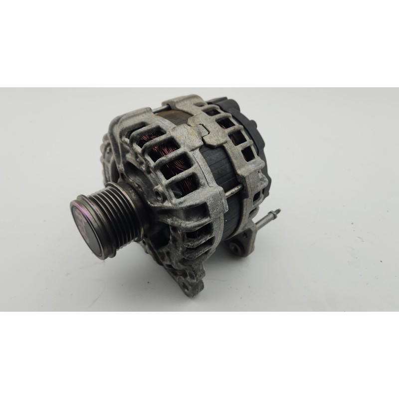 ALTERNADOR 04L903024T 