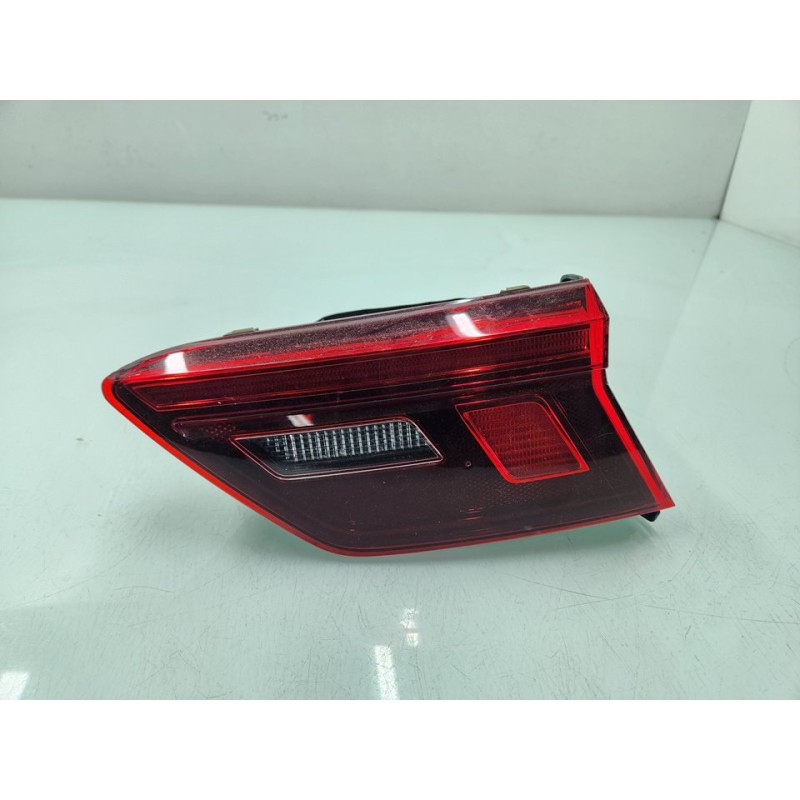 PILOTO TRASERO DERECHO INTERIOR 5NN945094 
