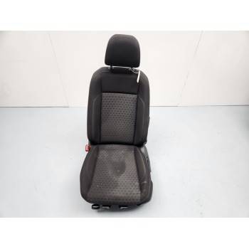 ASIENTO DELANTERO IZQUIERDO 