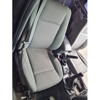 ASIENTO DELANTERO DERECHO 