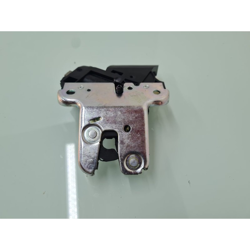 CERRADURA MALETERO / PORTON 4F5827505 