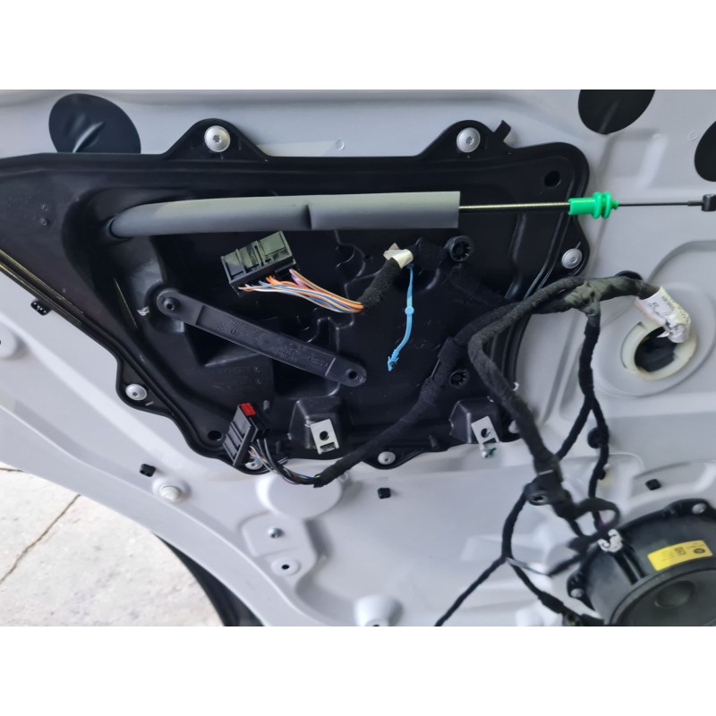 ELEVALUNAS TRASERO IZQUIERDO HK8327001AF 