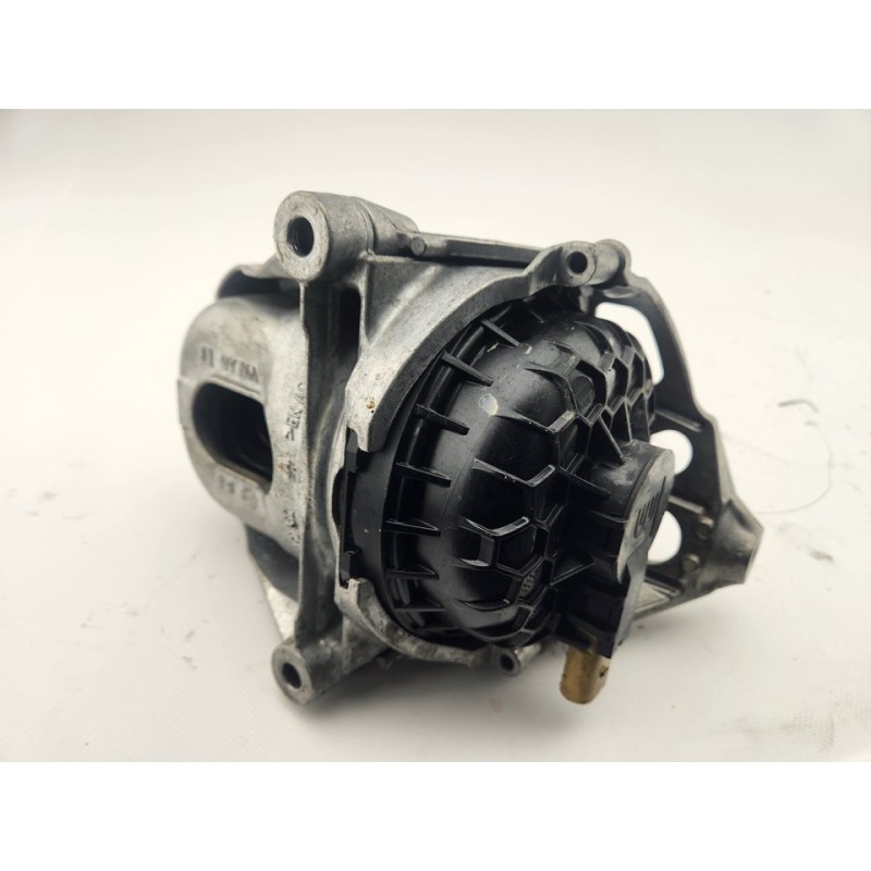 SOPORTE MOTOR IZQUIERDO 4M0199371M 