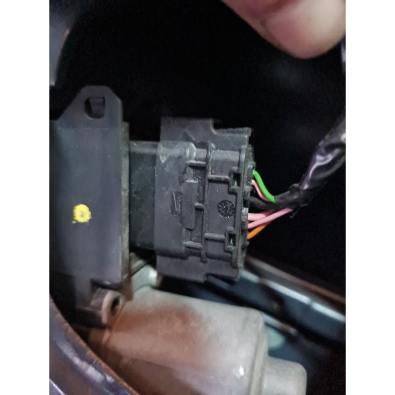 ELEVALUNAS DELANTERO IZQUIERDO 82403C7010 