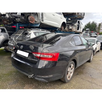 SKODA SUPERB (3V3)