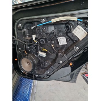 ELEVALUNAS TRASERO DERECHO A1767300279 