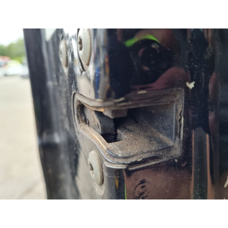 CERRADURA PUERTA DELANTERA IZQUIERDA 