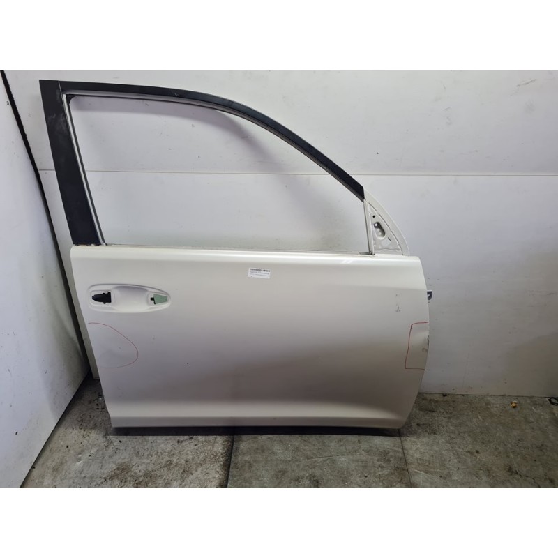 PUERTA DELANTERA DERECHA 